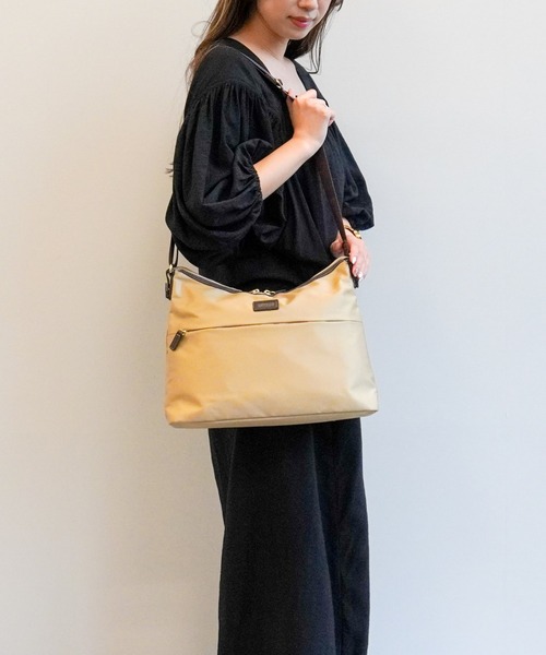 美品✨ マッキントッシュフィロソフィー かご バッグ ゴールド 金具 レザー 花 美品✨ マッキントッシュフィロソフィー かご バッグ ゴールド 金具