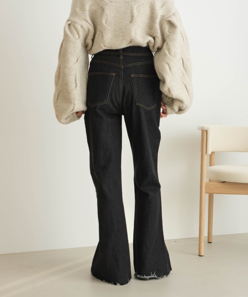 ジーンズ デニム デニムパンツ セミフレアデニムパンツ（裾カット可能） レディースの画像