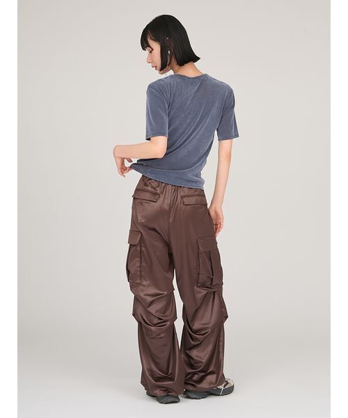 【新品タグ付き】emmi エミ タックドロストフォルムカーゴパンツ 完売商品 Amazon | [エミ] タックドロストフォルムカーゴパンツ