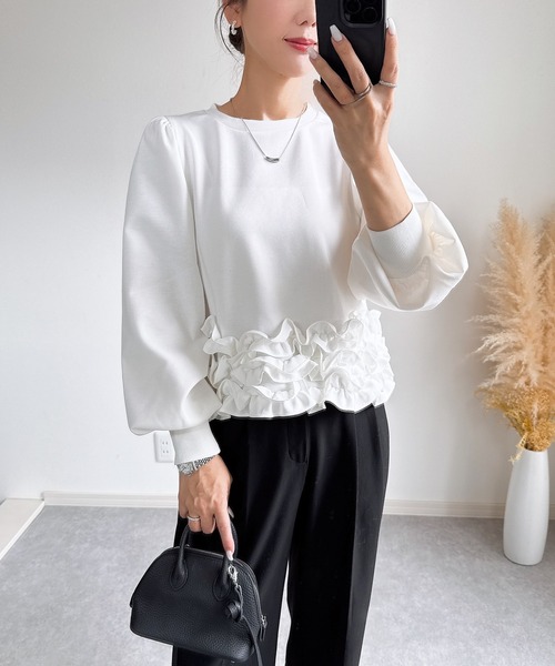 45r新品未使用　ホワイト フリル付き長袖トップス &. NOSTALGIA（ノスタルジア） tシャツ 「ZOZO限定」スムース