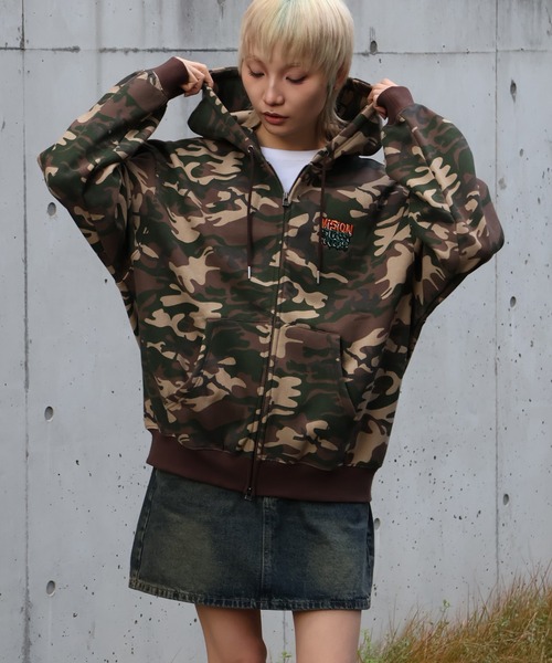 VISION STREET WEAR（ヴィジョンストリートウェア） パーカー 「VISION