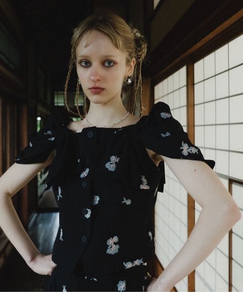 パンツドレス Petal Embroidery Setup Pants Dress