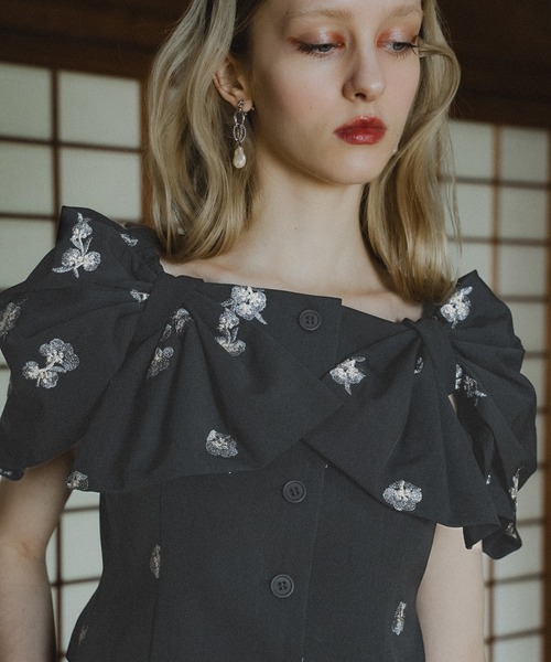 et.UNiVER パンツドレス Petal Embroidery Setup Pants Dress