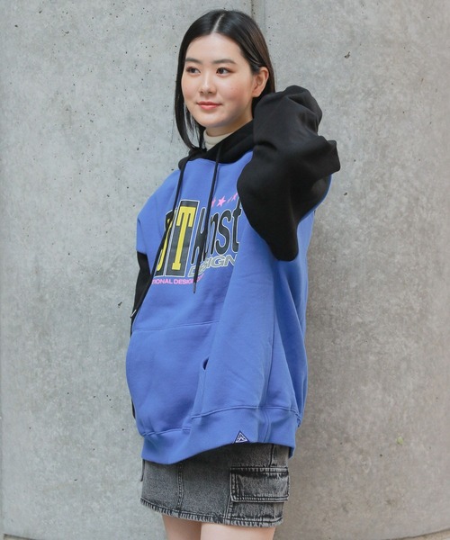 パーカー 「UNISEX」ISTKUNST／5スターロゴ フーディー（裏起毛）　2984132 レディース メンズ ISTKUNST パーカー 「UNISEX」ISTKUNST／5スターロゴ フーディー