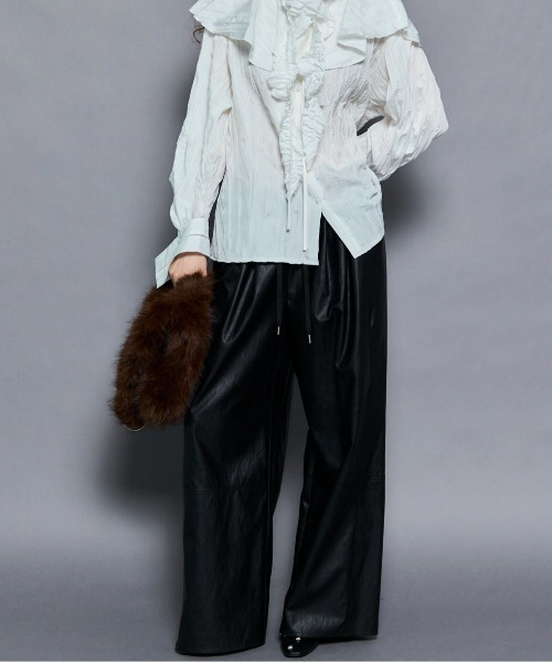 MAISON SPECIAL パンツ Volume Wide Vegan Leather Pants