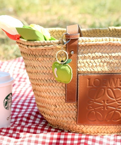 チャーム PUレザーリンゴモチーフチャーム レザーチャーム フルーツ