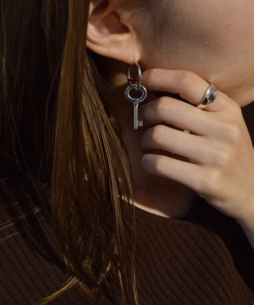 「e.m.」 ピアス（片耳用） FREE シルバー レディース_画像4