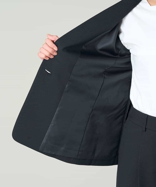美品☘　a.v.v 　セットアップスーツ ノーカラー 洗える　ストレッチ a.v.v スーツ 「洗える/ストレッチ/UVカット」麻調ストレッチ