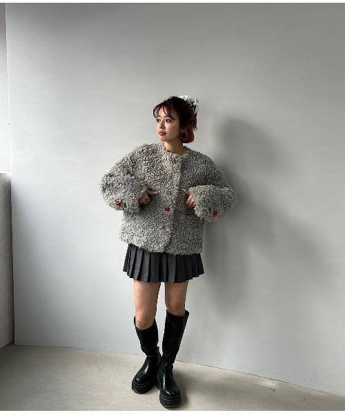 ヴァレンティノ 金ボタン ノーカラージャケット ジャガード総柄 ヴィンテージ ヴァレンティノ 金ボタン ノーカラージャケット ジャガード総柄
