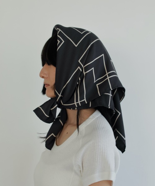 スカーフ SYMBOLE PRINT SCARF Art-Inspired Scarf | 100% Silk | Unique, Sustainable