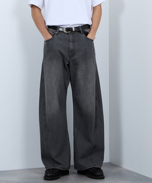 ジーンズ Curved Wide-Leg Denim Pants デニムカーブワイドパンツ