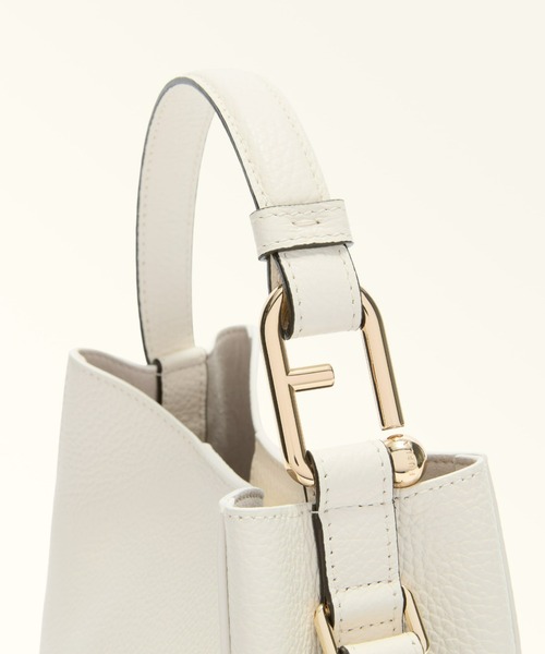 FURLA（フルラ） ショルダーバッグ バッグ ヌヴォラ (Furla Nuvola