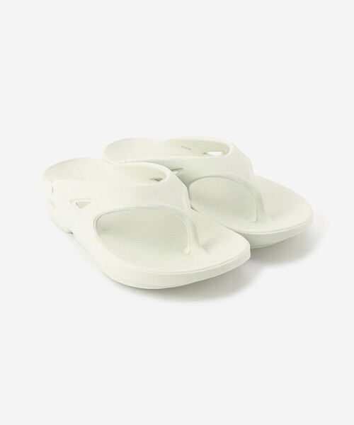 「OOFOS」 ビーチサンダル 24 ホワイト系その他 レディース_画像8