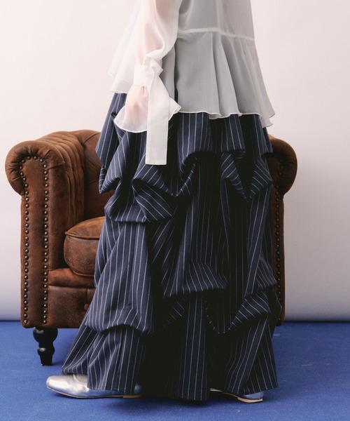 スカート tuck design volume skirt / タックデザインボリュームスカートの画像