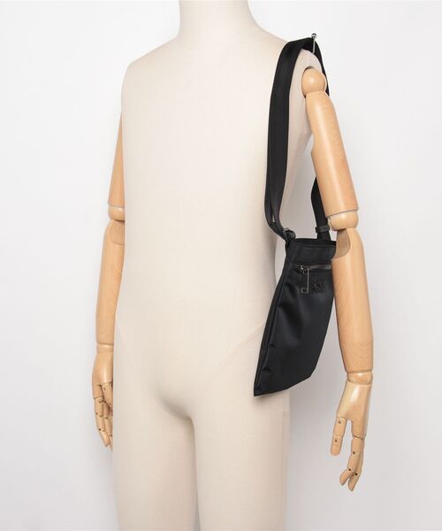 BOSS（HUGO BOSS） ショルダーバッグ BOSS Catch 3.0 Envelope L ボス