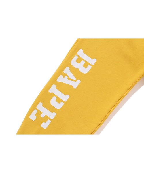 A BATHING APE（アベイシングエイプ） パンツ BAPE SWEATPANTS キッズ