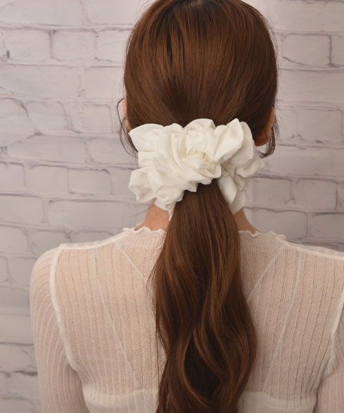シュシュ 白（シュシュ）｜レディースヘアアクセサリー | ファッション