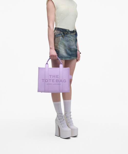 MARC JACOBS ザ レザー トート バッグ ミディアム MARC JACOBS(マーク ジェイコブス)｜【公式】THE LEATHER MEDIUM
