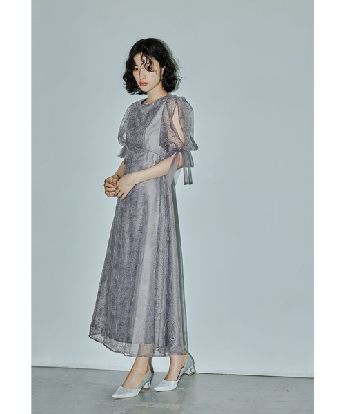 美品✨niana リボンディテールエンブロイダリードレス オケージョンドレス　M リボンディテールエンブロイダリードレス 結婚式 成人式 二次会 同窓会