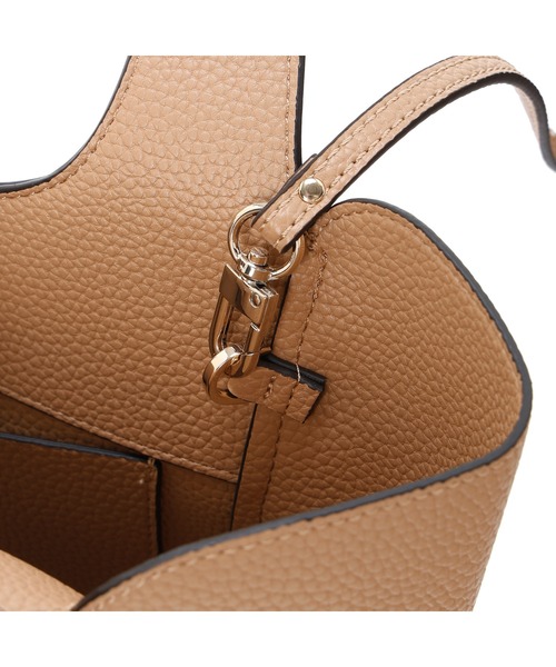 GUESS HELINA Tote ショルダートートバッグ 2way ポーチ付き HELINA Tote トートバッグ | GUESS(ゲス) JAPAN 公式オンライン