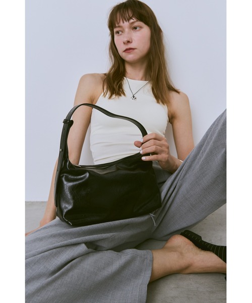 un/neu ショルダーバッグ バッグ ソフトフェイクレザーワン