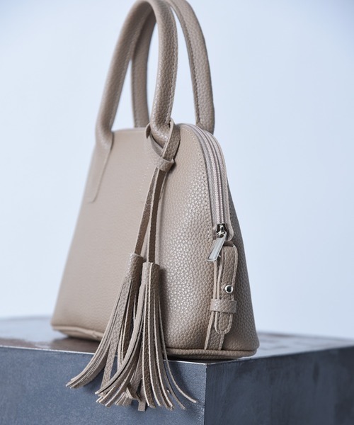 MAISON SELECT チャーム 4A1 ベーシックカラー PUレザー タッセル