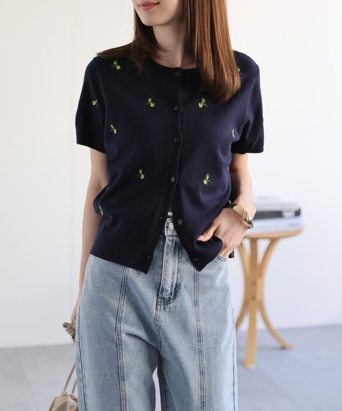 ご専用です　クレージュ✨　超美品✨　薔薇のお花柄　メッシュ半袖カーディガン ご専用です クレージュ✨ 超美品✨ 薔薇のお花柄 メッシュ半袖