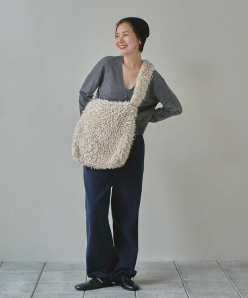 TODAYFUL ショルダーバッグ バッグ Volume Fur Shoulderbag レディース