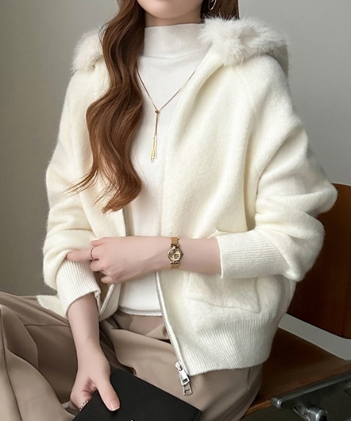新品FABIANAFILIPPIニットパーカー白 COCOMOMO パーカー ファー付きダブルジップパーカー ニットパーカー