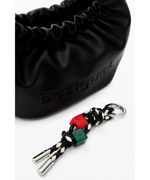新品✨タグ付き♪デシグアル　ショルダーバッグ　新作 　ブラック　大特価‼️ Desigual（デシグアル） ショルダーバッグ バッグ チャーム付きドロー