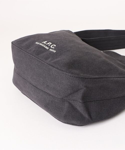 A.P.C.（アーペーセー） ショルダーバッグ BESACE JOURNAL SMALL