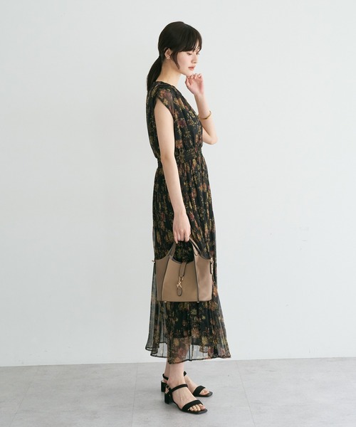 花柄オフショルプリーツワンピース YECCA VECCA（イェッカヴェッカ） ワンピース 夏 シアー花柄プリーツ