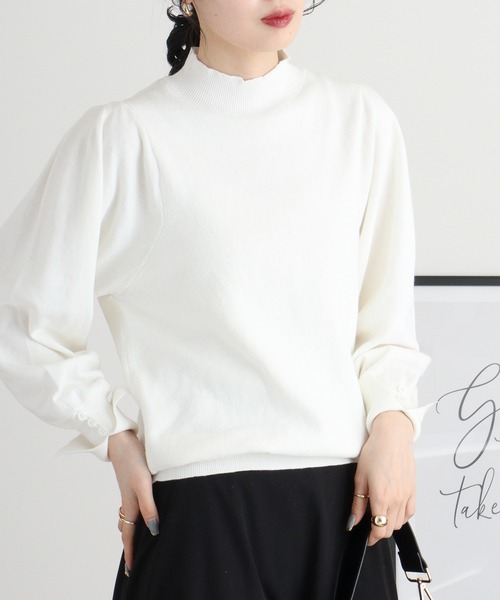 美品　ノーブル　バルーンスリーブニット　ハイネック　キレイ見え　美シルエット　白 atONE（アットワン） ニット セーター ハイネックバルーンスリーブ