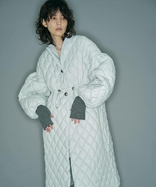ダウンコート ダウンジャケット 「別注」KWD×ザ グッドランド マーケット　GREEN DOWN QUILTING JACKET レディースの画像