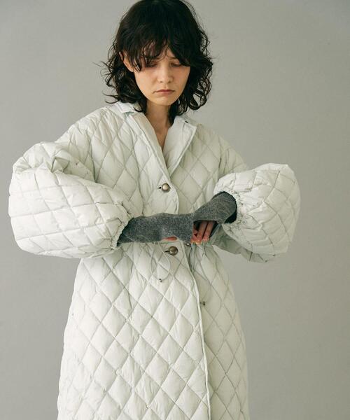 ダウンコート ダウンジャケット 「別注」KWD×ザ グッドランド マーケット　GREEN DOWN QUILTING JACKET レディースの画像