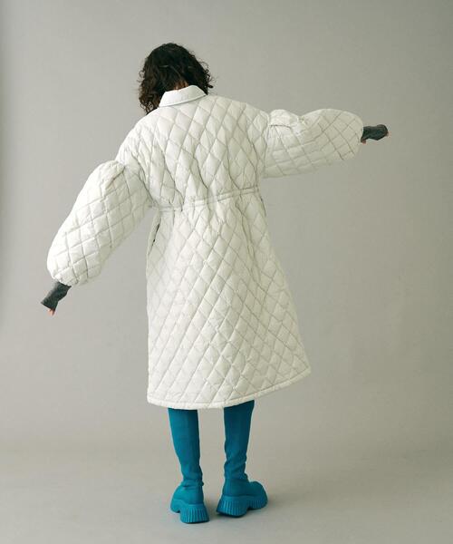 ダウンコート ダウンジャケット 「別注」KWD×ザ グッドランド マーケット　GREEN DOWN QUILTING JACKET レディースの画像