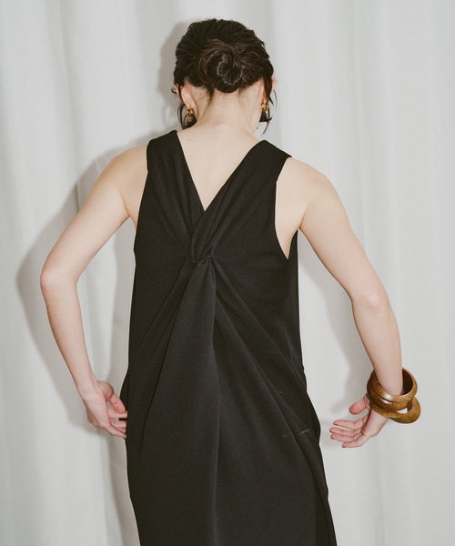 ワンピース Back twisted desing long dress / バックツイストデザイン