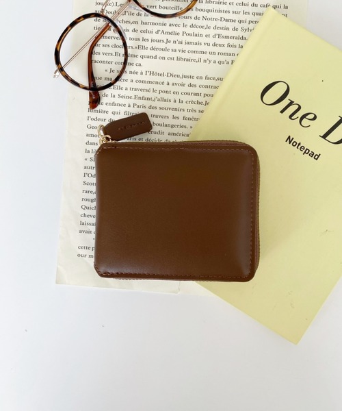 CLEA 二つ折り財布 財布 「5色展開」シンプル無地二つ折りウォレット