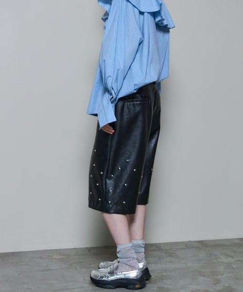 MAISON SPECIAL（メゾンスペシャル） パンツ Studs Leather Shorts