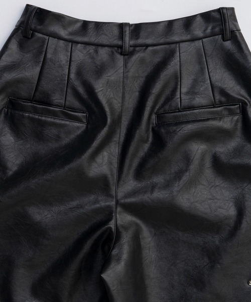 MAISON SPECIAL（メゾンスペシャル） パンツ Studs Leather Shorts