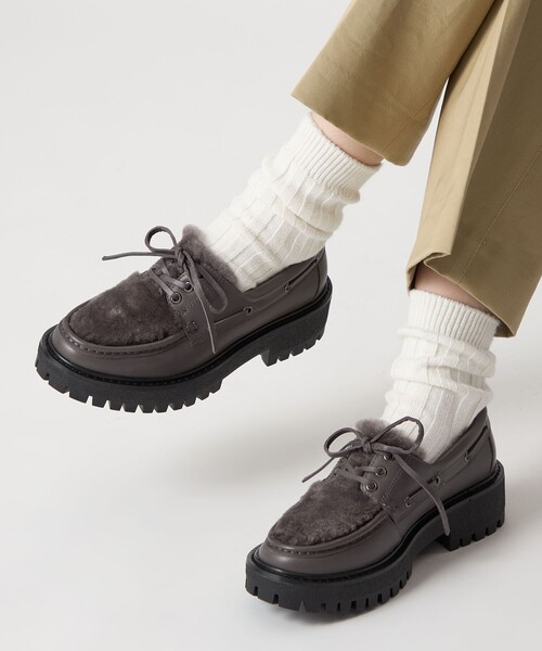 ODETTE E ODILE（オデット エ オディール） デッキシューズ モカシン