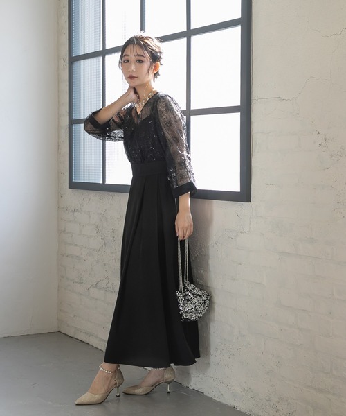 エレガントブラックドレス スパンコール付き ドレス ワンピース スパンコール ブラック 黒 ホワイト 白 スリット