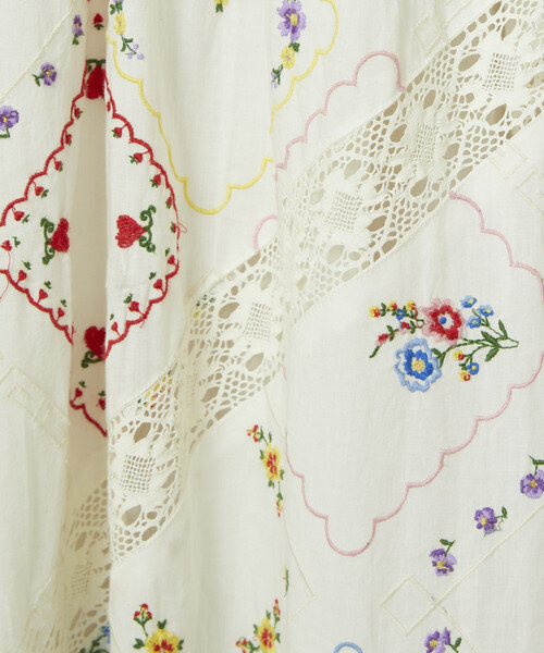 Freada/フリーダ フラワーハンカチ刺繍キャミドレス ワンピース Freada/フリーダ フラワーハンカチ刺繍キャミドレス（ワンピース