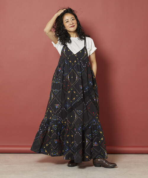 Freada（フリーダ） ワンピース フラワーハンカチ刺繍キャミドレス