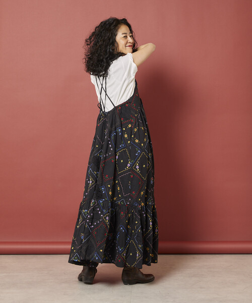 Freada（フリーダ） ワンピース フラワーハンカチ刺繍キャミドレス