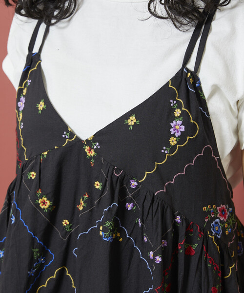 Freada/フリーダ フラワーハンカチ刺繍キャミドレス ワンピース Freada/フリーダ フラワーハンカチ刺繍キャミドレス（ワンピース