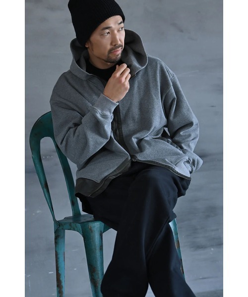 パーカー UNISEX スイッチングジップフーディー レディース