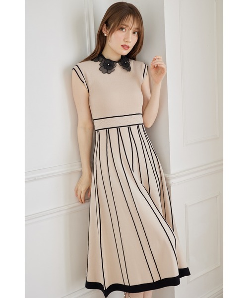 tocco ２ＷＡＹフラワーレース襟付き配色ラインプリーツニットワンピース tocco closet ワンピース 2WAYフラワーレース襟付き配色