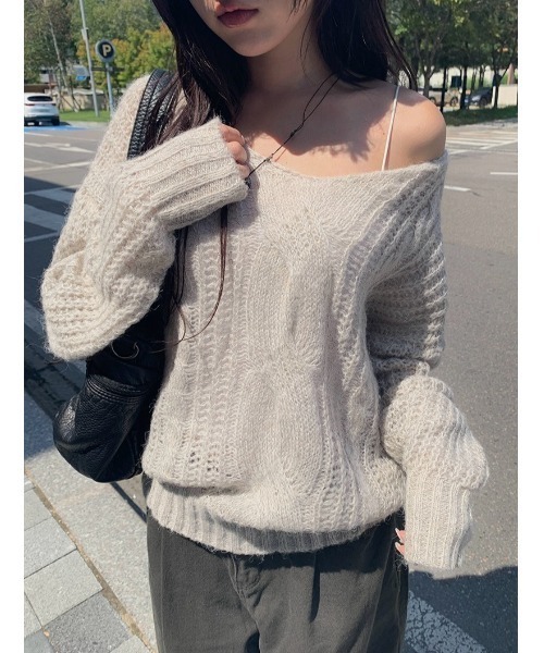 anyonemore ニット セーター Vネックルーズケーブル編みニット