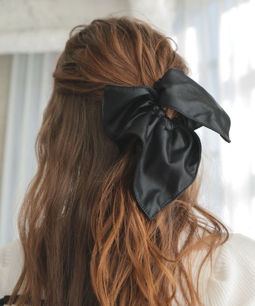 at. シュシュ 「at.」レザーライクスクエアシュシュ : ZOZOTOWN Yahoo